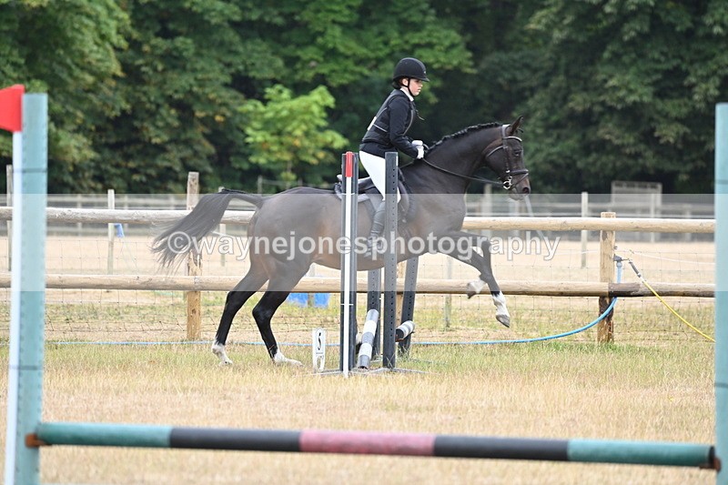 WJ6_9680 - Class 12 Minimus Jumping 45cm