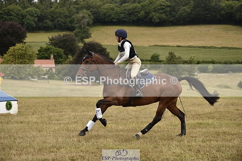 250802A-111228-01941 - A-013-Fiona.Jones-ABBY.VD.BERGHOEVE.Z