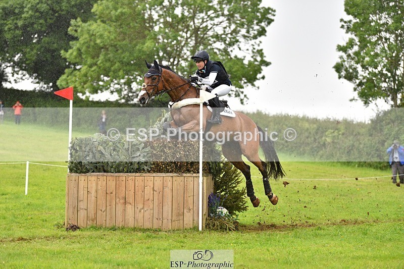 240526-134036-22610 - 520-LONDON_52-Laura_Collett