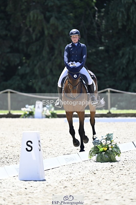 250522A-122014-03427 - B-325-Kat.Raybould-MONBEG.SHELBY