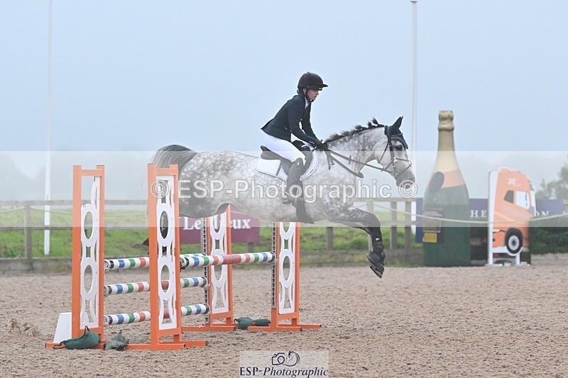 240813-191940-00889 - Classes 7 A&B 90cm