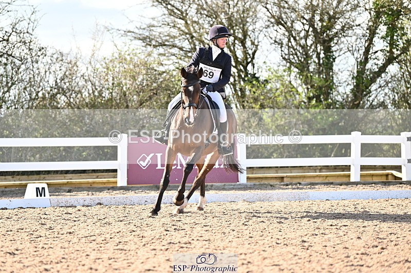 240324A-153958-04542 - Novice 28, 15.33 to 16.15