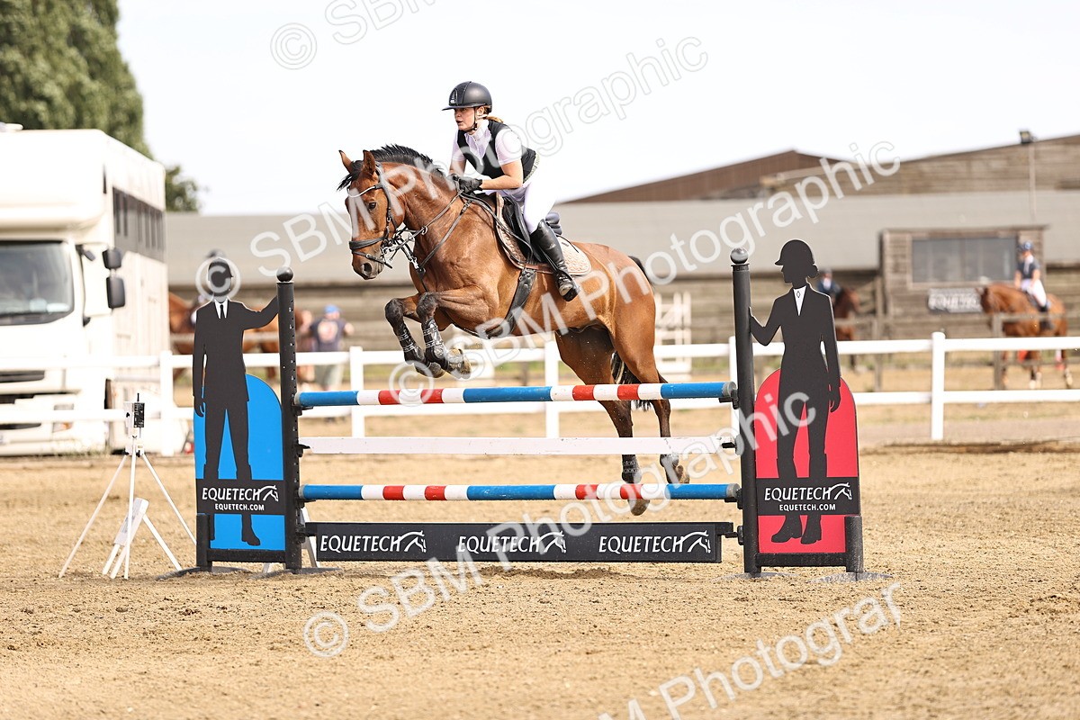 SBM_001497 - Class 6 - Senior Newcomers 1.10m