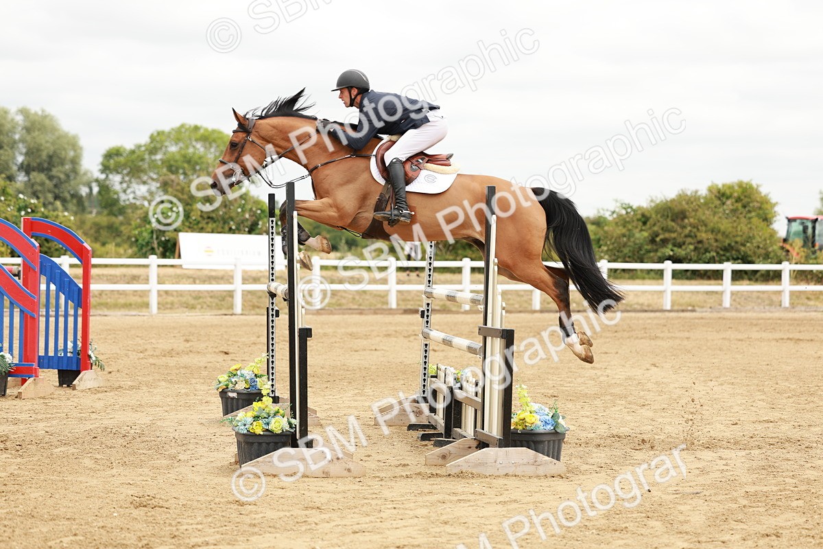 SBM_017672 - Class 21 - Senior Newcomers Championship 2d Rd