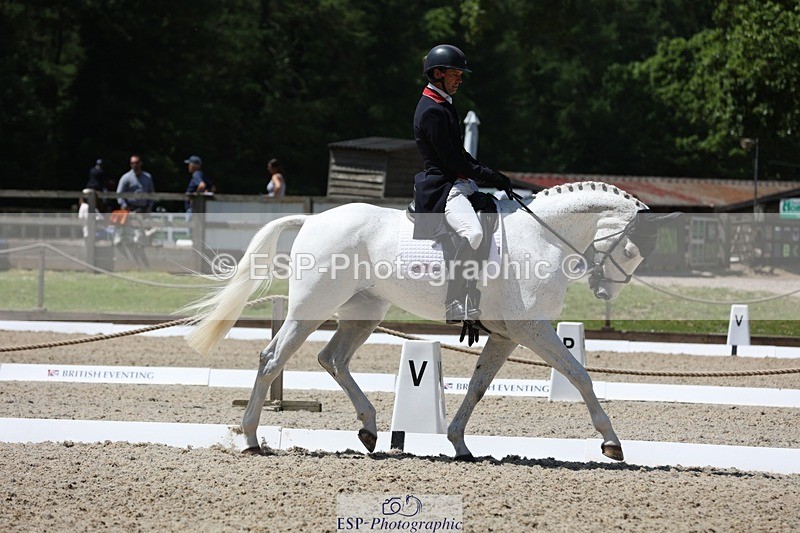 230526-125448-06285 - 163-UVERA_Z-Harry_Meade-WEDTrotUp+DR