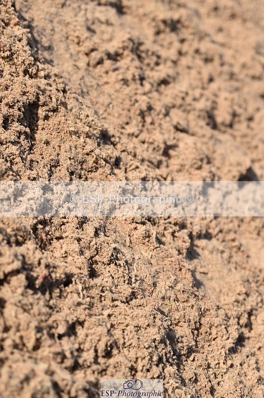 231015A-103418-07253 - Cls 23 Discovery & 1m Open