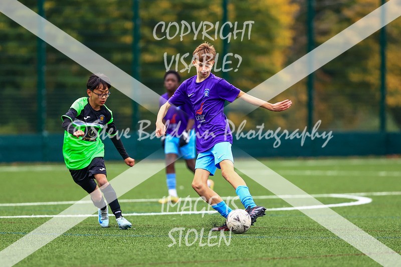 1DX30717 - 2025-10-12 FC Abbey Meads U14 Orange V Kingsdown Lions U14