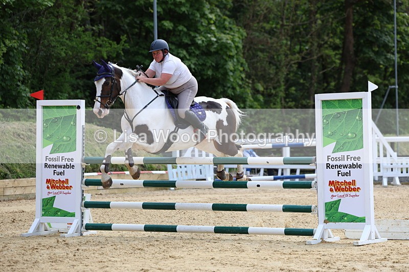 3E7A7079 - Class 7: Senior Newcomers/1.10m open