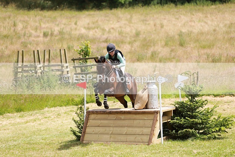 240630X-132937-7045 - 330-Katherine_Jarman-THEQUEENBEE