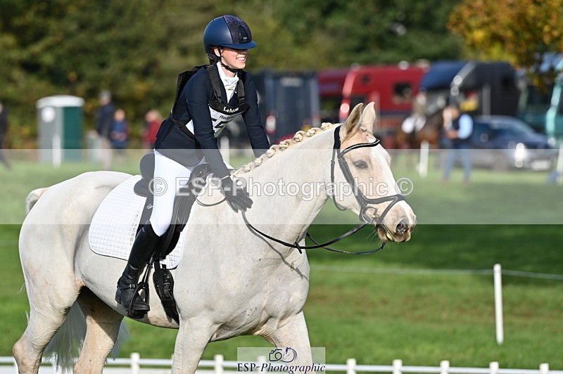 251024A-103539-08384 - G-557-Imogen.Knight with SJ
