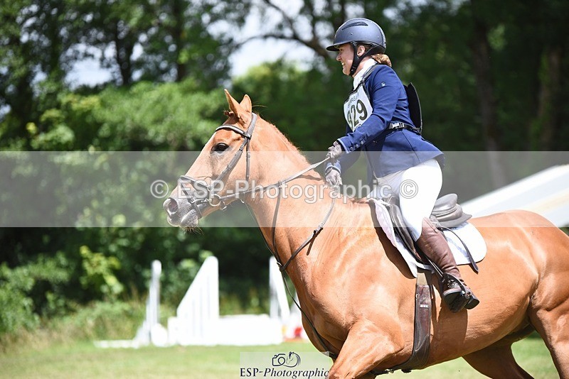 240630-121708-00689 - 929-Amy_Blake-Rahale_Robin