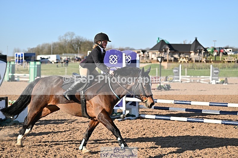 250401-172945-00450 - 70cm classes