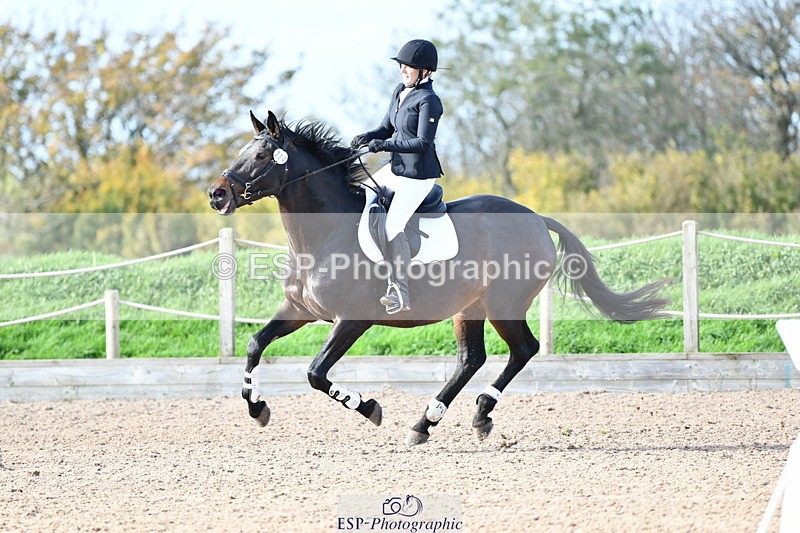 241026A-120114-01111 - SAT Cls 26+27 Club and Schools 90cm