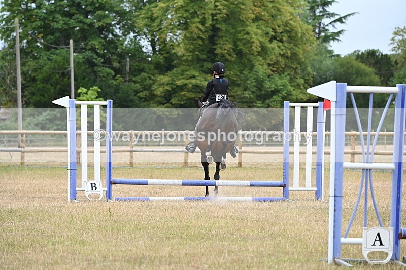 WJ6_9298 - Class 12 Minimus Jumping 45cm