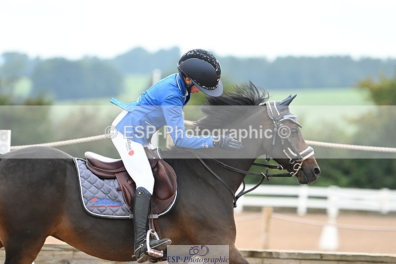 240907A-125923-01811 - Cls 3 Pony Medium Team 80cm & 90cm