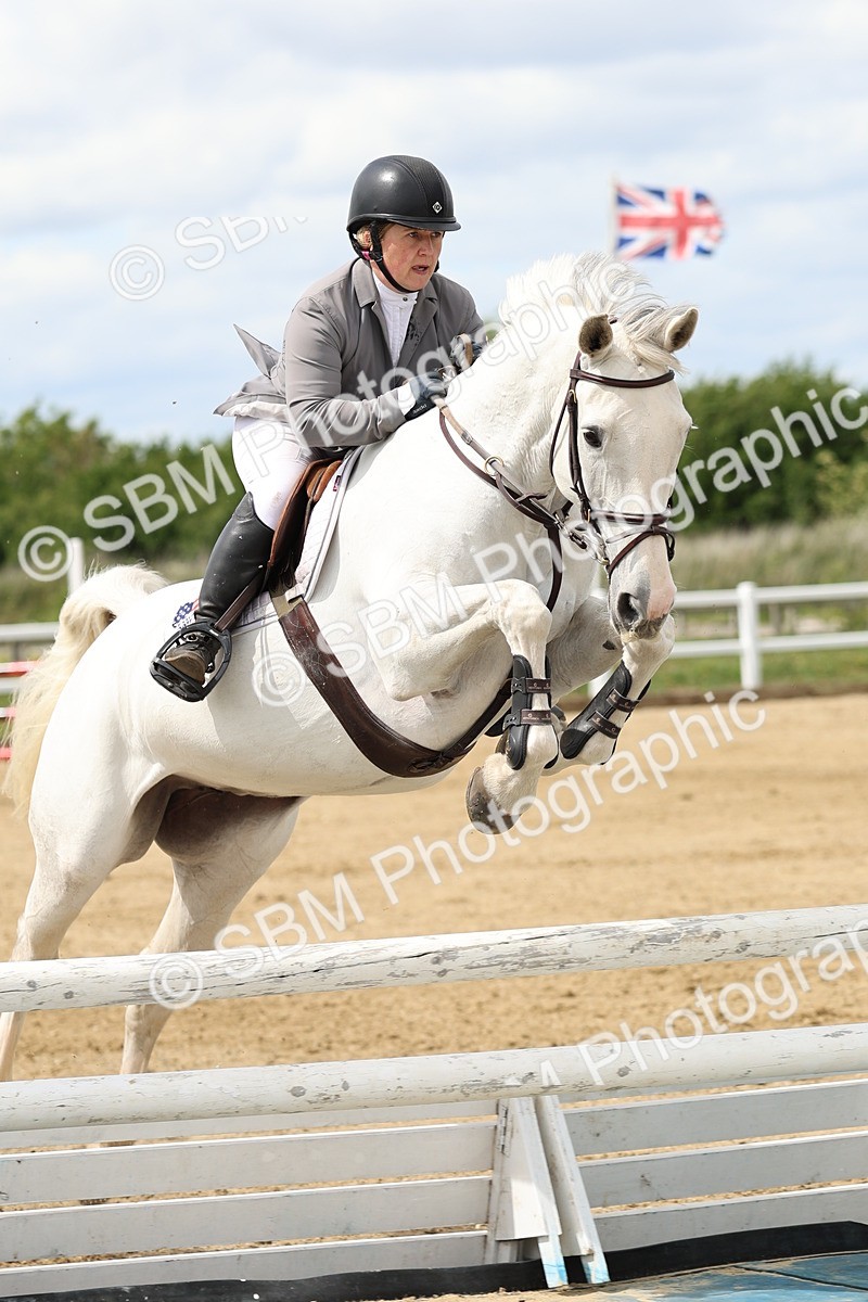 SBM_001131 - Class 4 - Senior Newcomers - 1.10m