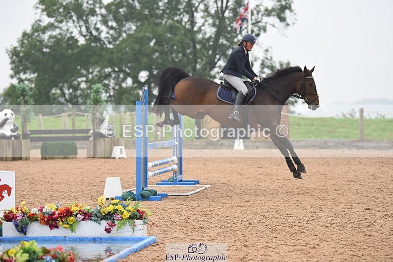 230916A-160442-05481 - Cls 18 Snr 95cm Derby