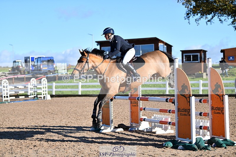 231110A-133305-00602 - Cls 5 Newcomers & 1.10m Open