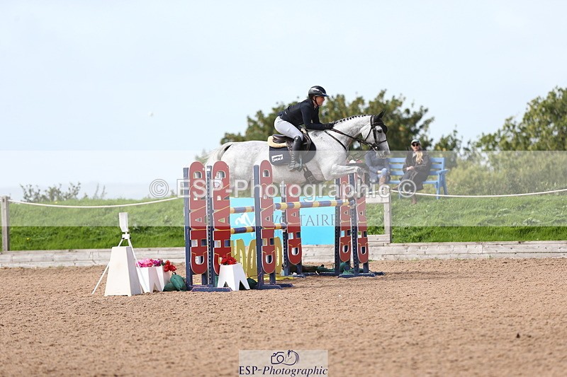 230812A-122841-08939 - Cls 32 Foxhunter