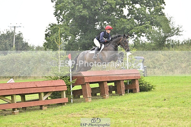 240901A-104448-05634 - 302-Rosie.Bradley-Hole-CAPABILITY.BROWN.II