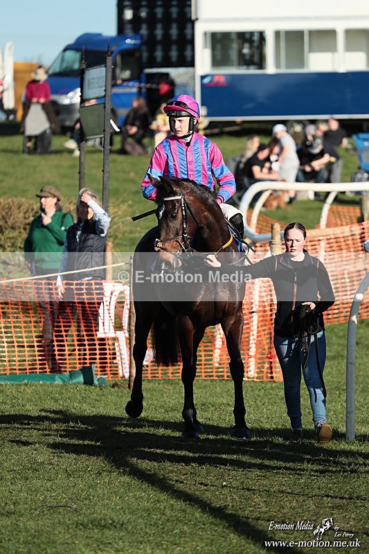 PtP 210326 1214 - VWH Cirencester Races 21/03/26