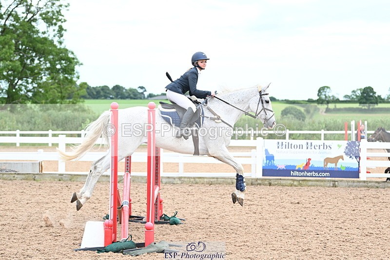 240611A-170343-00405 - 70cm