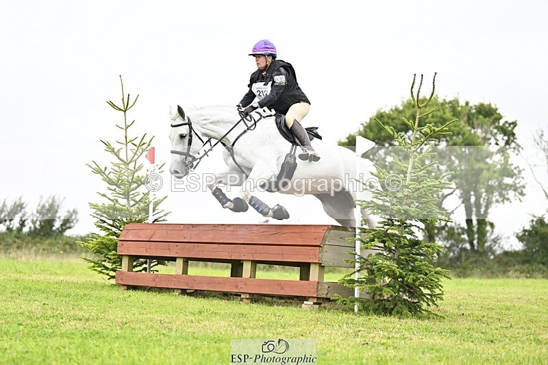 240831A-152547-04513 - 212-Kay.Webb-KILCAVAN.CLOVER