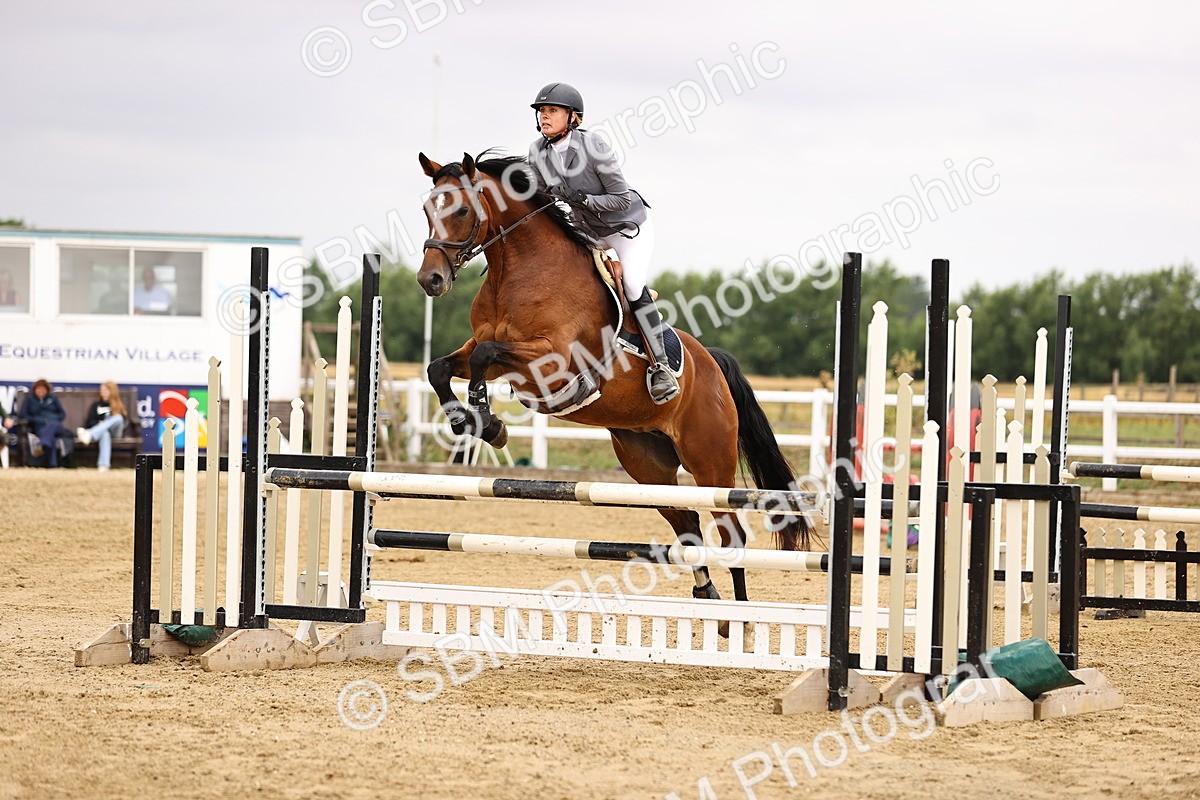 SBM_024745 - Class 9 - Senior British Novice - 90cm