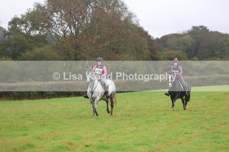 3E7A1616 - Class 3: 70cm Pairs: Half Roll Top