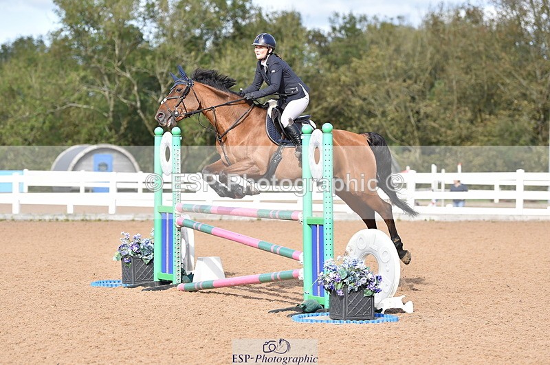 231015A-130252-08184 - Cls 25 95cm Amateur Q 2nd R