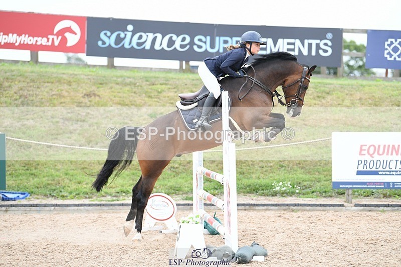 250807-110839-00485 - 90cm Round 1