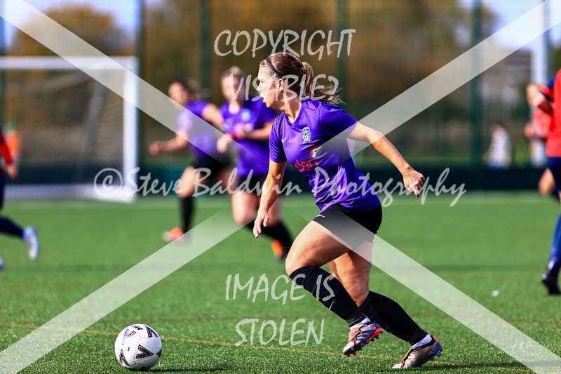 1DX30420 - 2025-10-05 FC Abbey Meads Ladies V Purton  Kingsdown FC Ladies