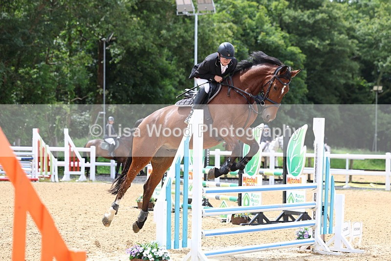 3E7A5890 - Class 4: Senior British Novice/90cm open