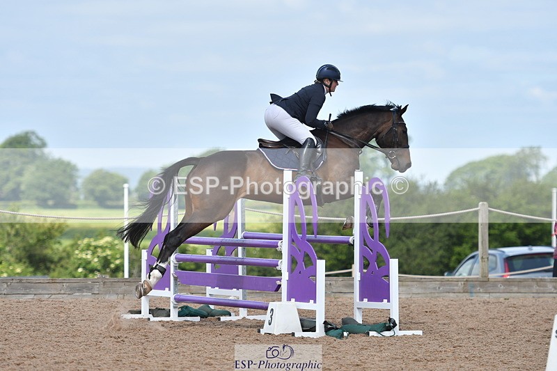 240609A-113019-04594 - Cls 17 Snr 1.05m Open