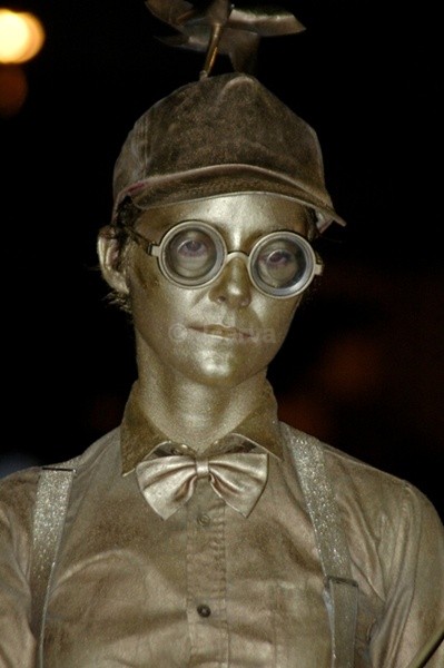 Inventive - Human Statues - Faces