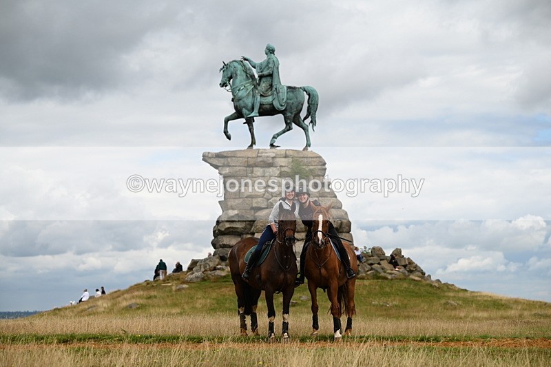 DSC_7052 - Time at Statue 12:45 to 13:15