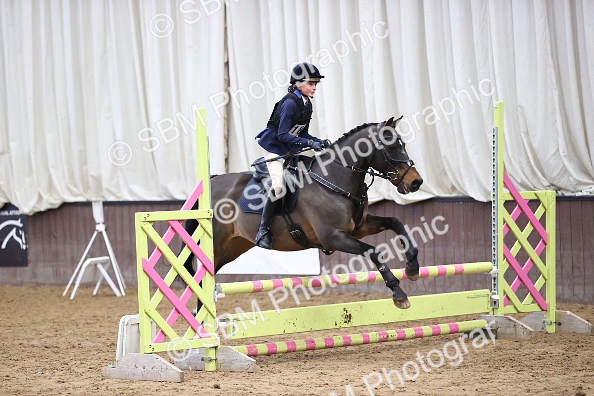 SBM_001589 - Class 5 - Henlow Veterinary Hospital 70cm