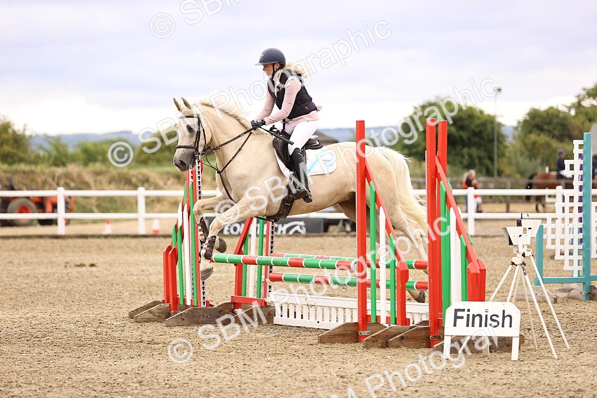 SBM_000020 - Class 1 - Clear Round