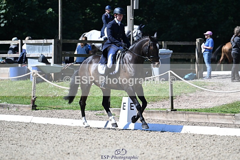 250522A-103525-03151 - A-012-Archie.Tulloch-ZIPPED.UP