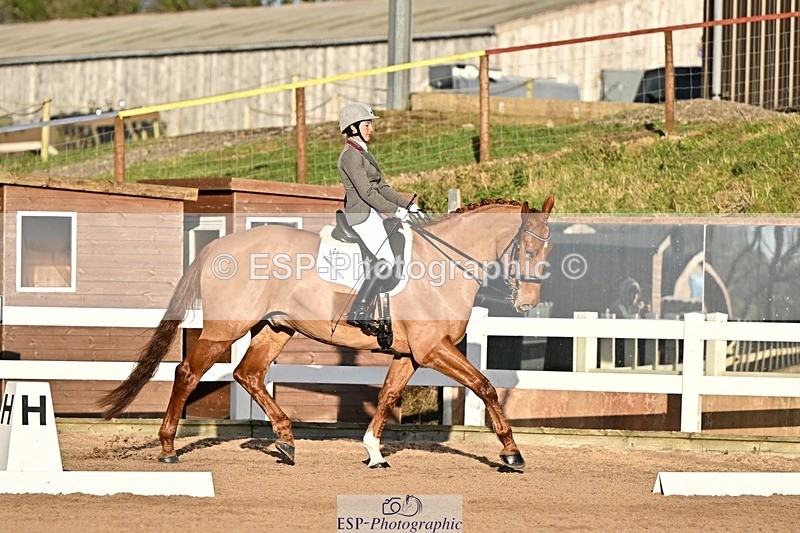 241214-140458-02706 - 116-Beth.Miller-U-Gino