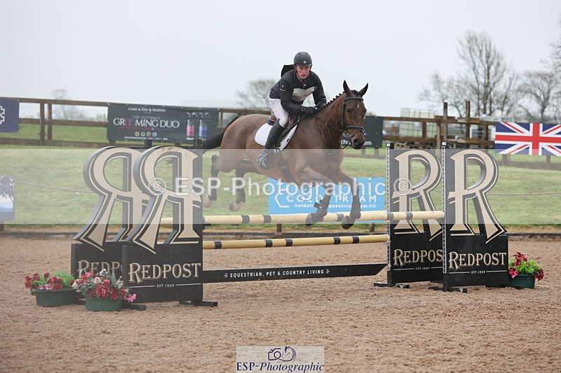 250418-120019-01794 - 025-Oliver.Thompson-HOLD.ME.TIGHT