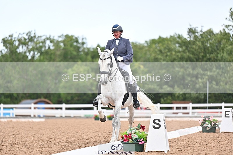 240815A-123140-00986 - 105-PAULA.LEE-Deseado.Santo