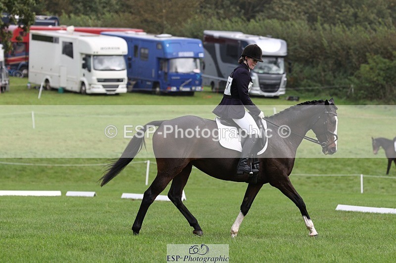 231019-114902-03429 - 427-COMBE.BREEZE-Gemma.Wells-DR