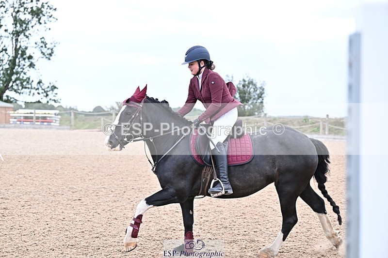 250826-154908-00201 - Clear Round and 60cm