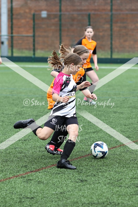 1DX32155 - Sat 6th U12 Girls