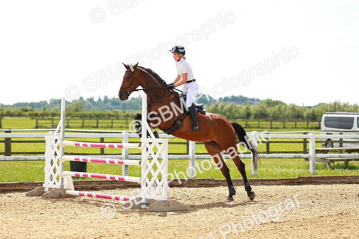 SBM_002485 - Class 4 - Senior Newcomers - 1.10m