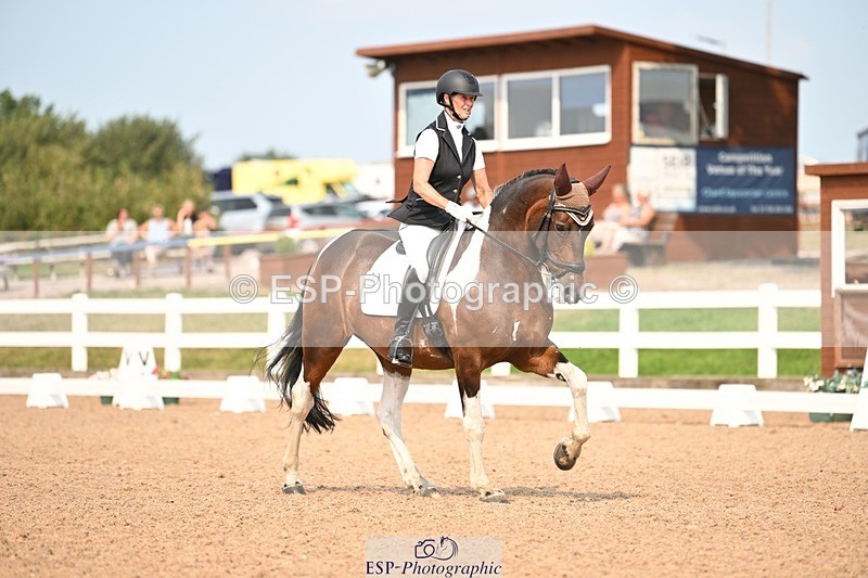 250816-154131-06232 - 123-Lorraine.MorrisLissyegan.Coloured.Lady