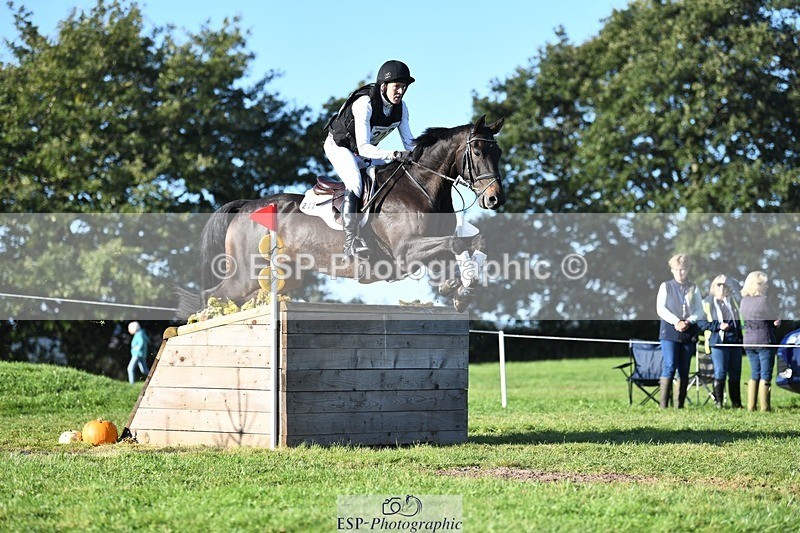 231022-101615-25604 - 212-CALCOURT.BOLT-John.Westmore-XC