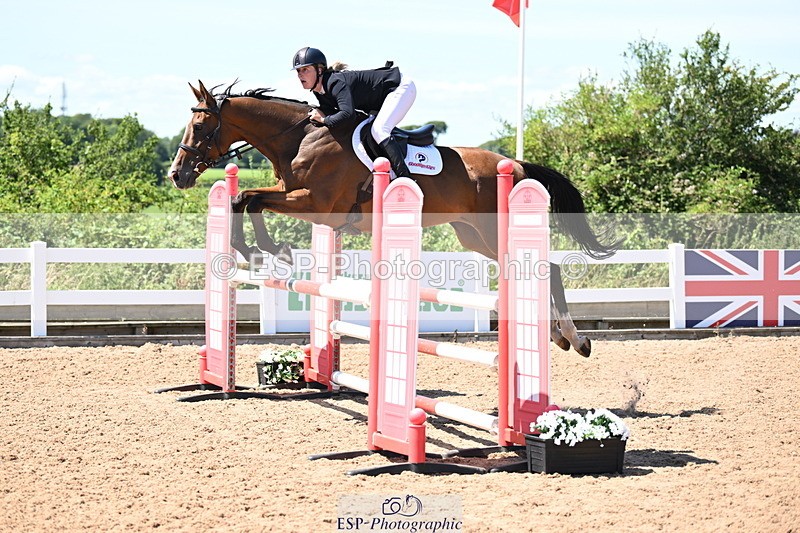 240728A-140811-09384 - Cls 36 1.05m Amateur Qualifier