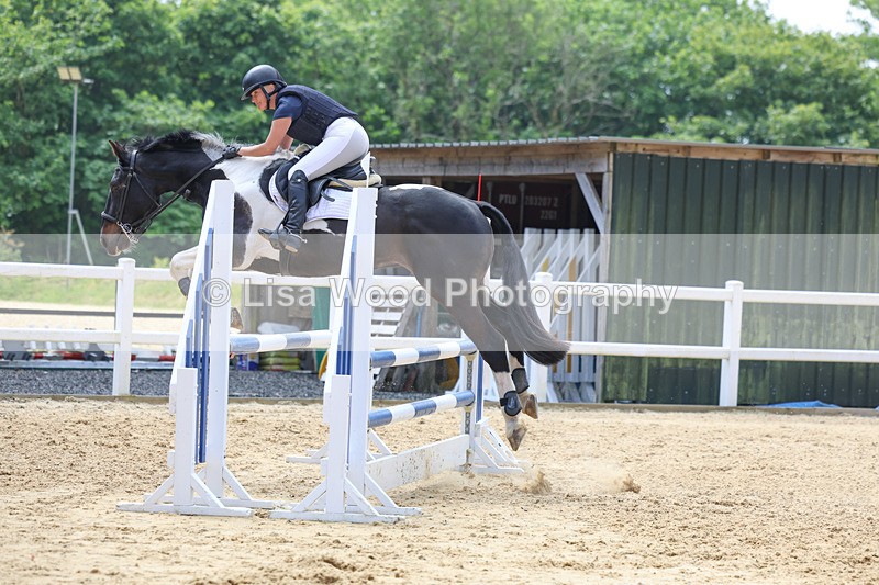 3E7A0578 - Class 10: Senior 95cm open